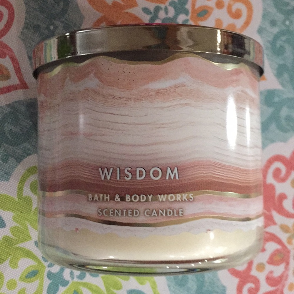 Bath & Body Works candle